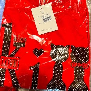 Red lang sleeve sweater